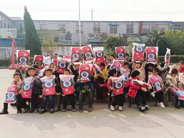 【公益助学，情暖寒冬】龙图腾2021“向善而行”活动，走进安徽太和南杨小学